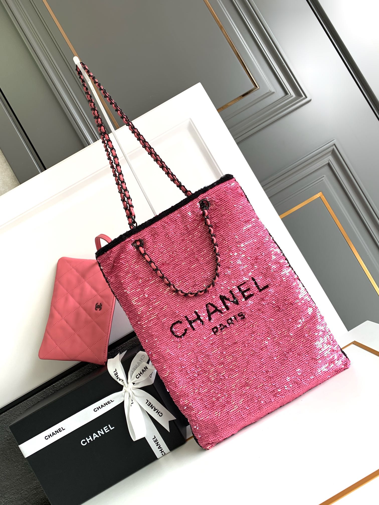 Chanel Borsette Borse Tote Rosa Bianco Tutto acciaio Collezione estiva