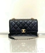 Chanel Noir Peau de mouton La chaîne 1 Chanel Noir Peau de mouton La chaîne