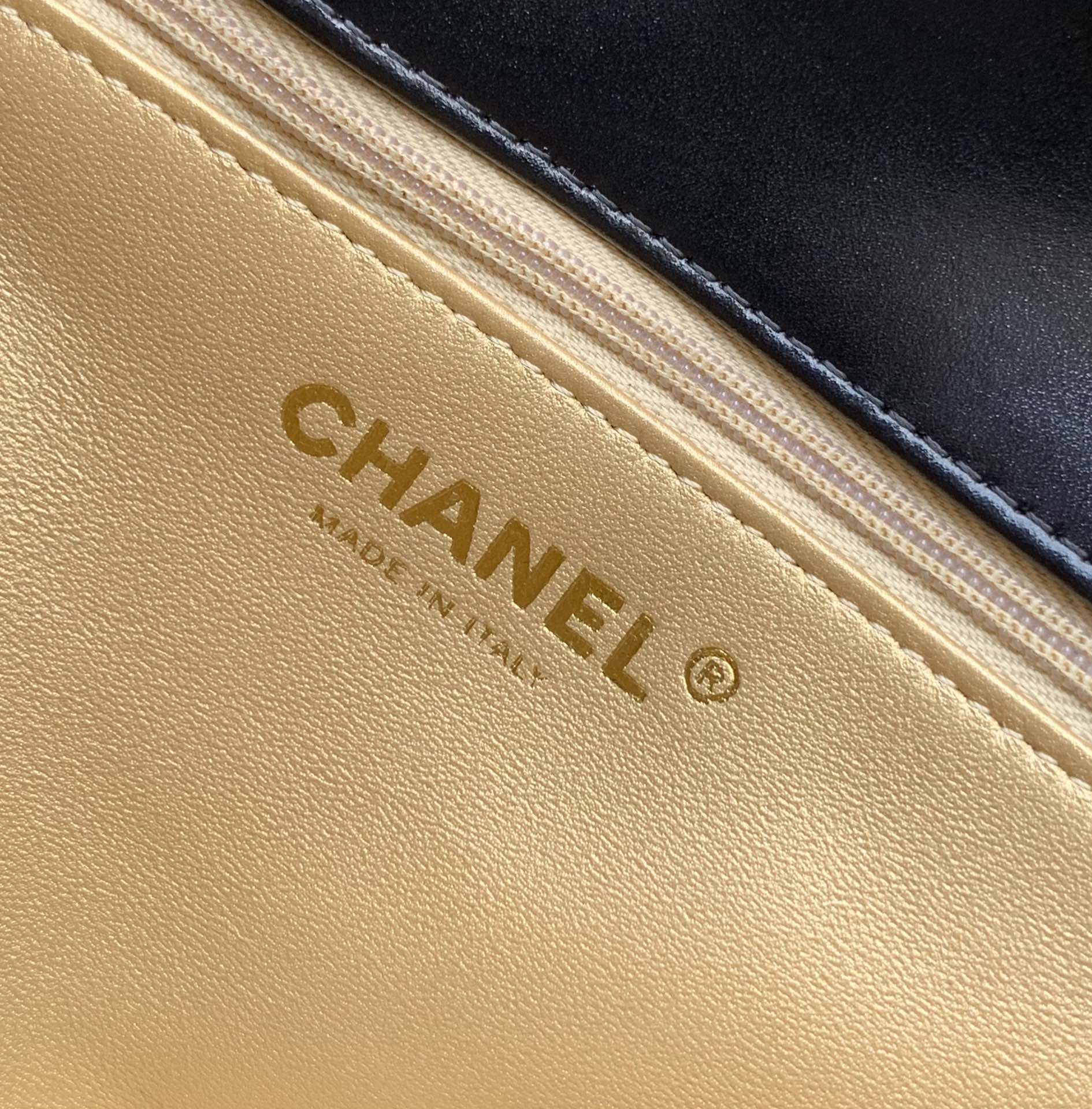Balenciaga Classic Handcrafted Luxury Leather Shoulder Bag Ref 9