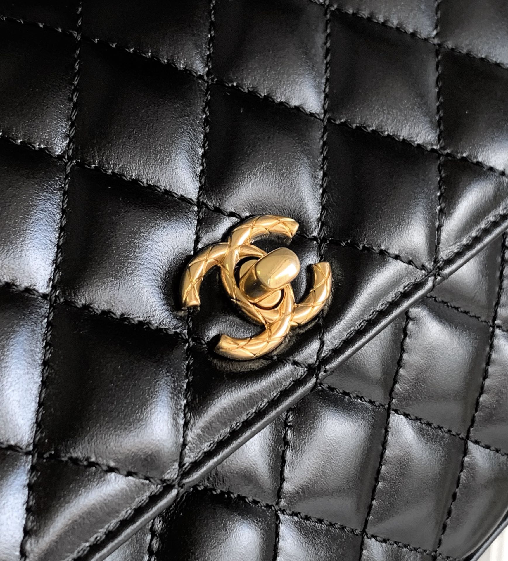 Balenciaga Classic Handcrafted Luxury Leather Shoulder Bag Ref 7