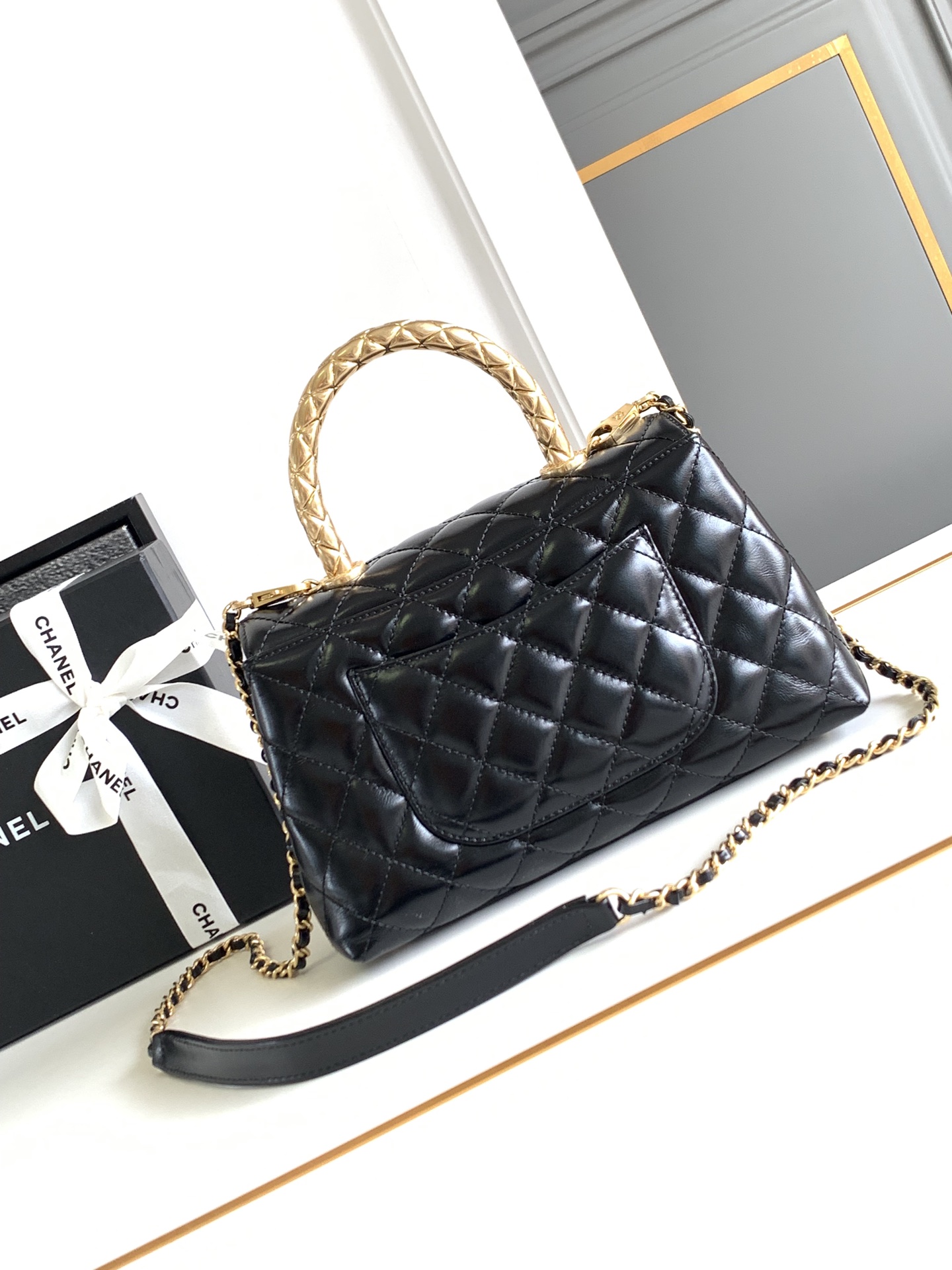 Balenciaga Classic Handcrafted Luxury Leather Shoulder Bag Ref 4