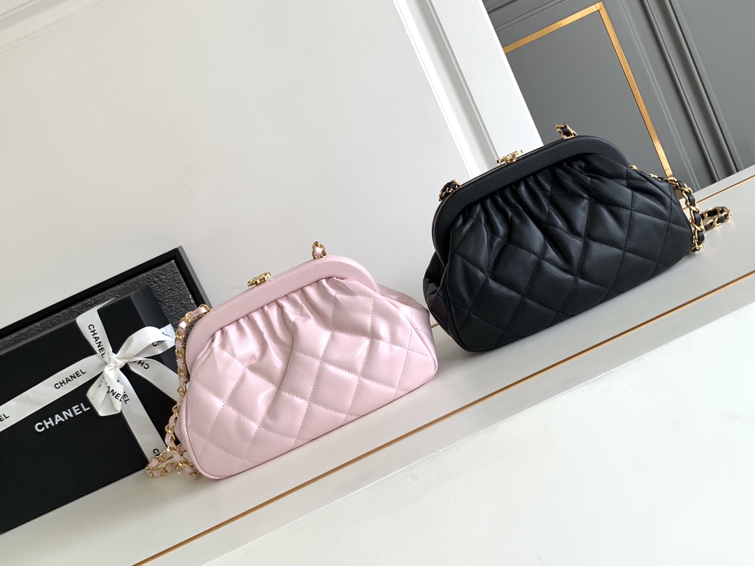 Chanel Bolsos cruzados y bandoleras Casual