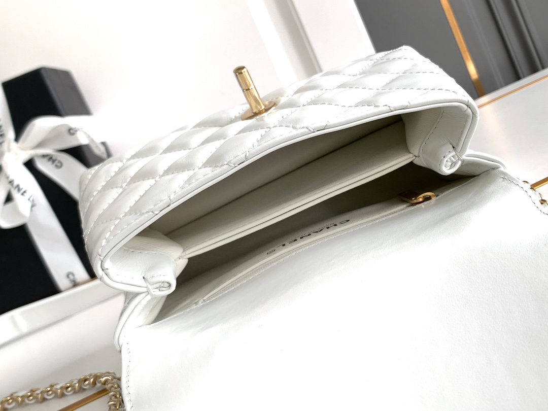 Givenchy Classic Handcrafted Luxury Leather Shoulder Bag Ref 8