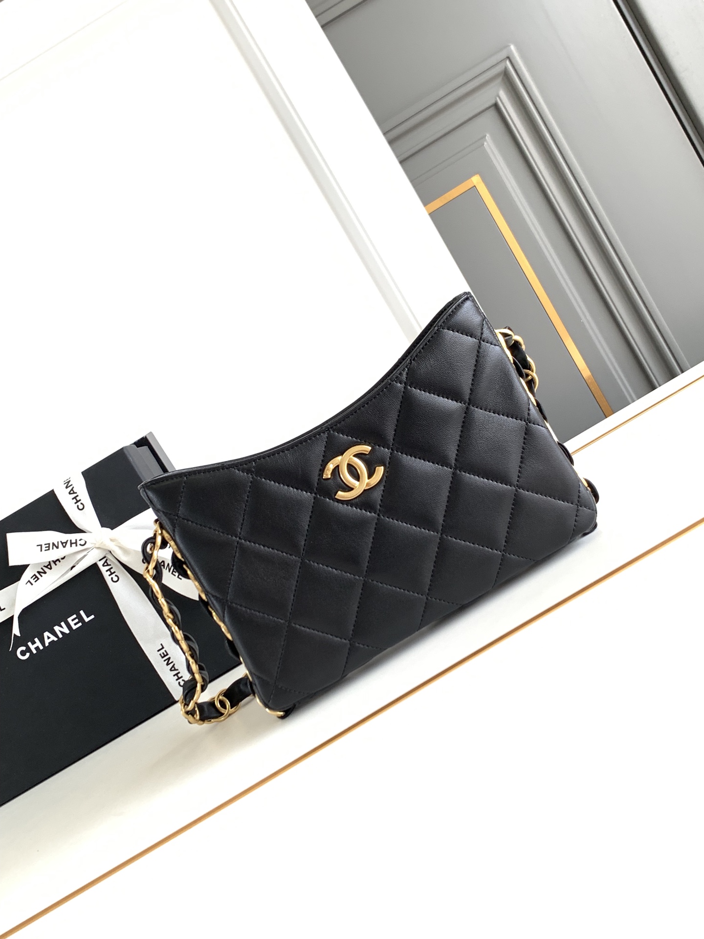 Chanel Crossbody & Shoulder Bags Chains