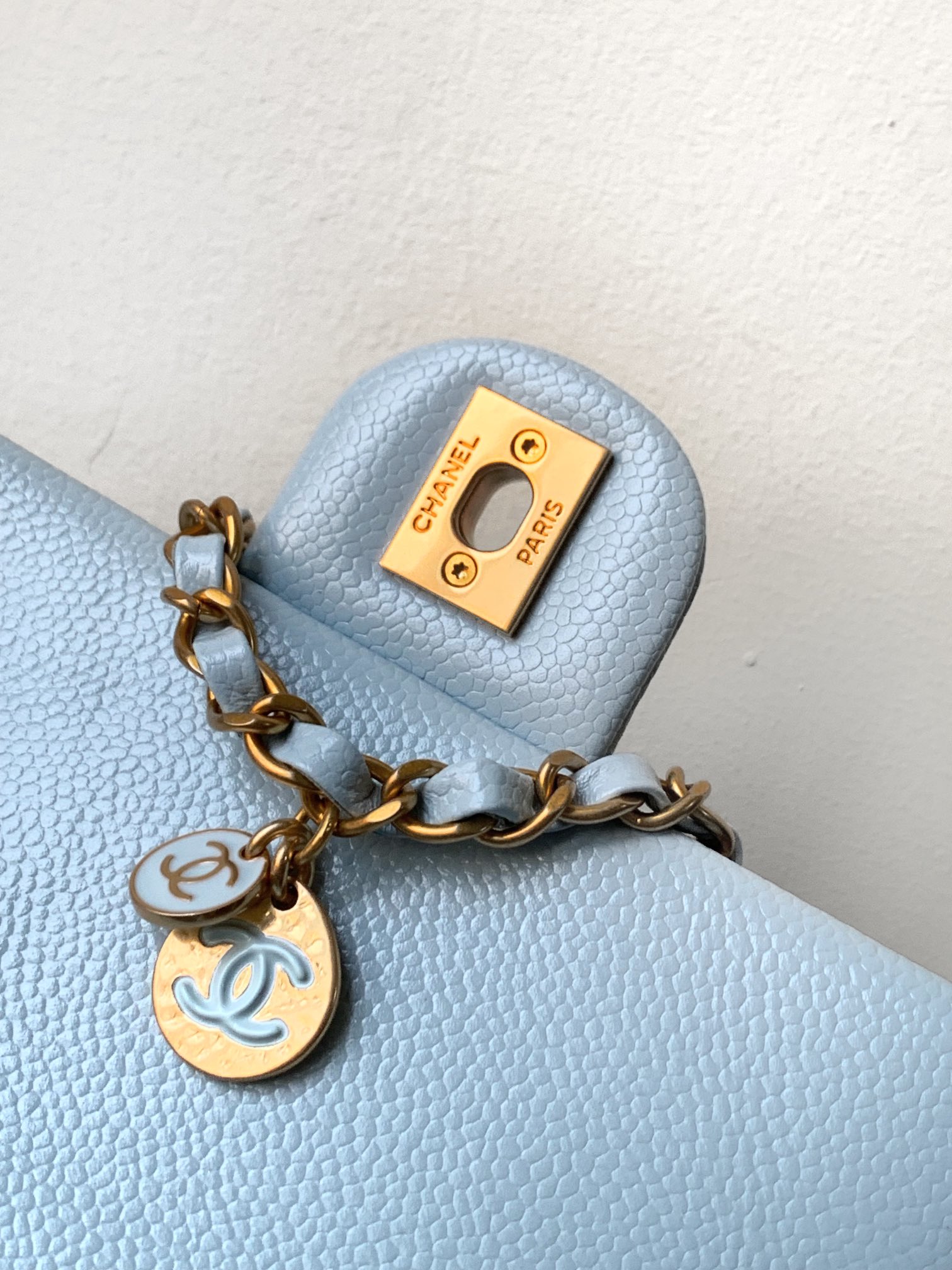Chanel Classic Handcrafted Luxury Leather Shoulder Bag Ref.31A3A29A 7