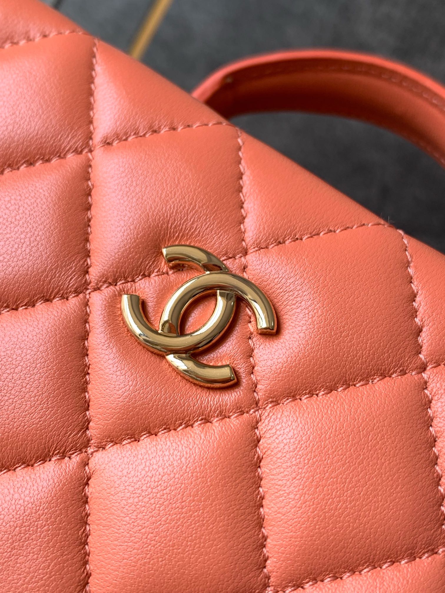 perfect as a collector's vintage vanity box bag - Bag 6