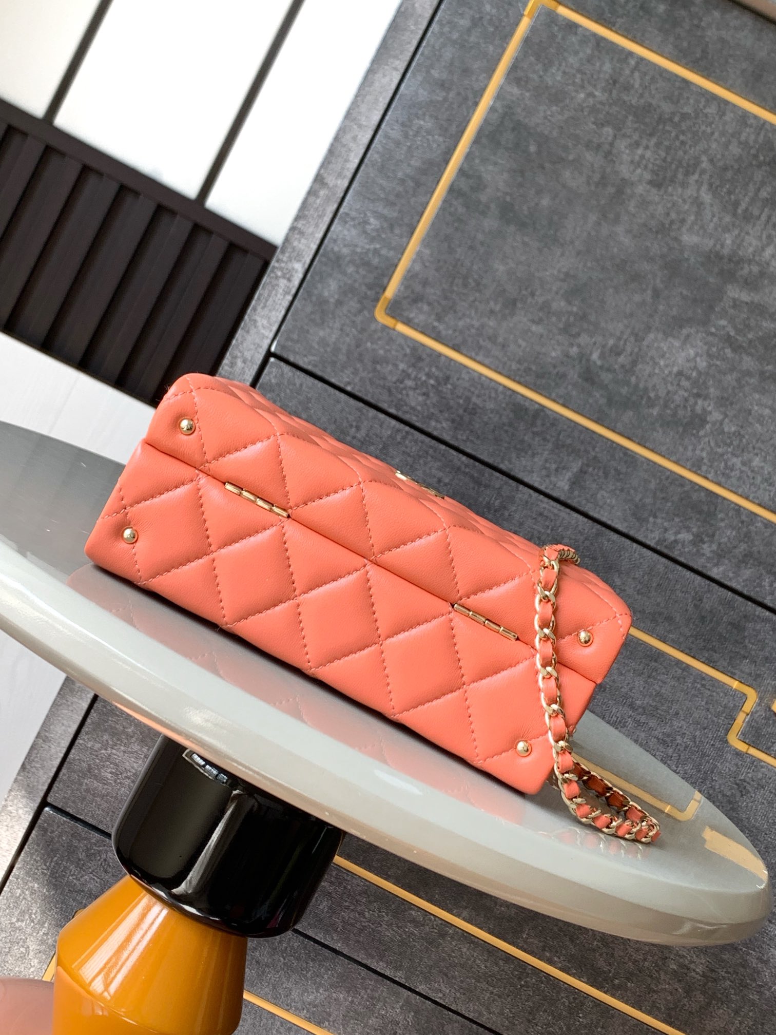 perfect as a collector's vintage vanity box bag - Bag 4
