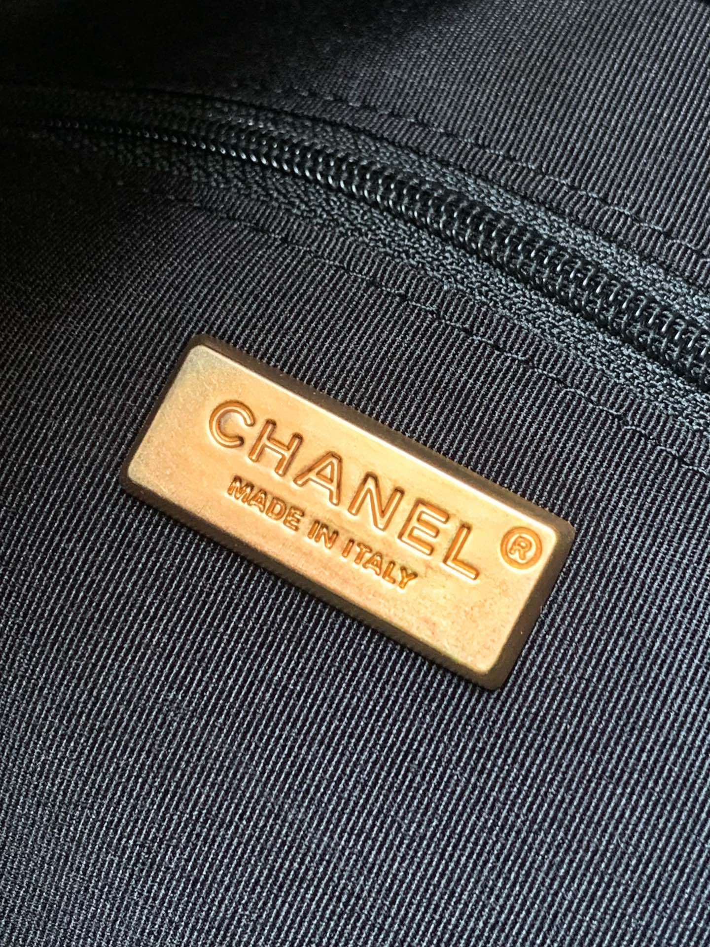 CHANEL 25A水桶抽绳包 9