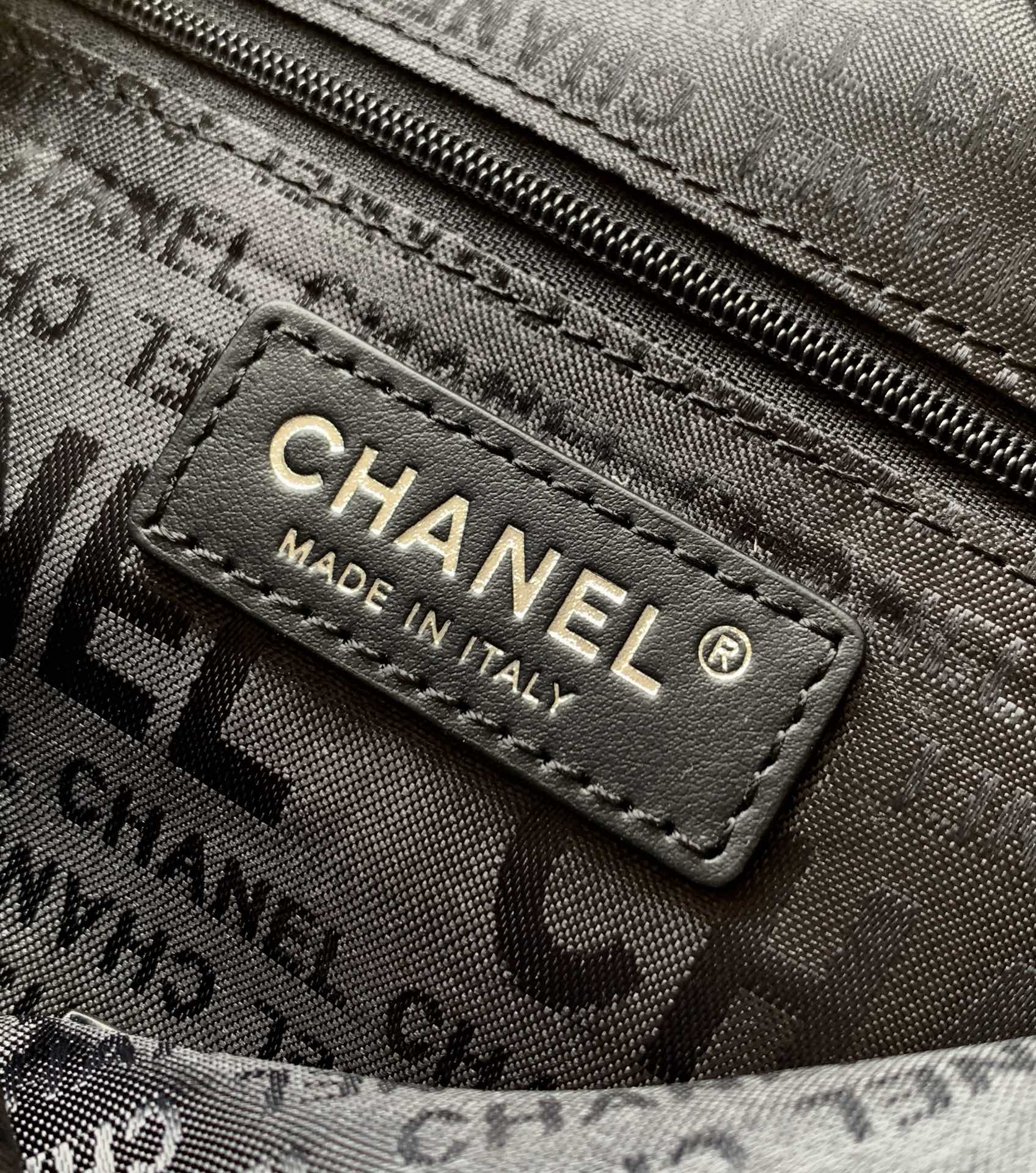 bound to become a new favorite for Chanel lovers - Bag 9