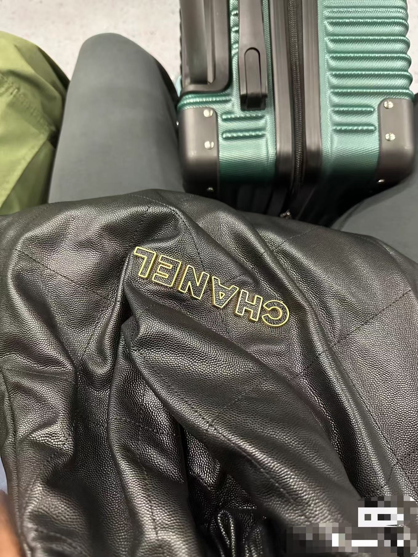 OHANEL 24K 🎆🎆 New Grained/Caviar Calfskin "Trash Bag" (Chanel 22 - Bag 7