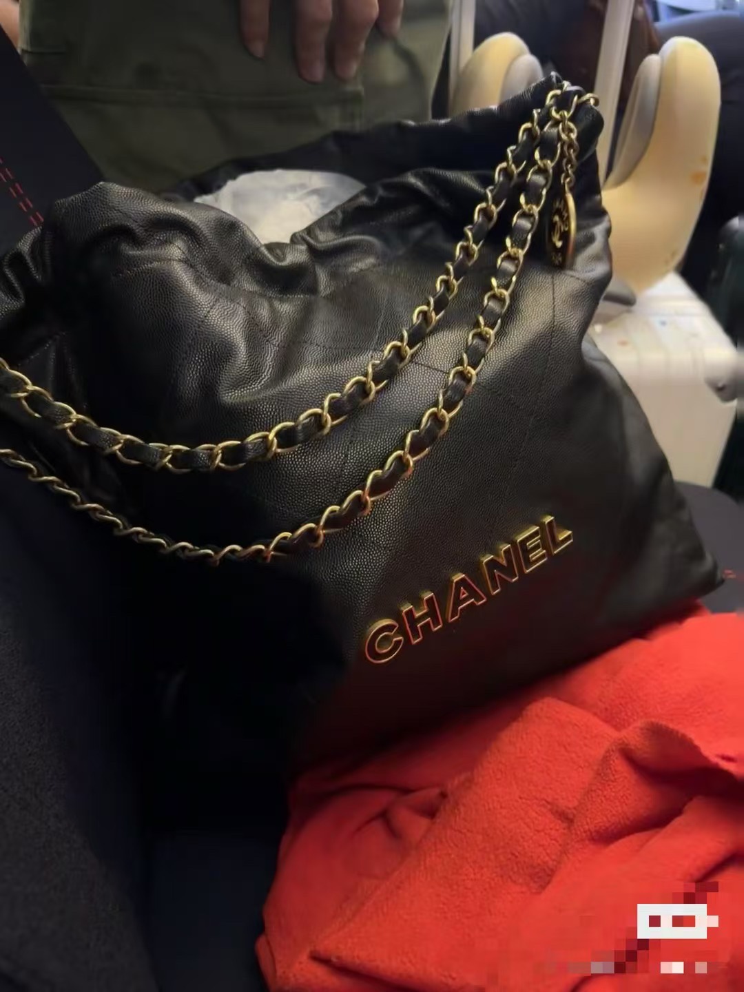 OHANEL 24K 🎆🎆 New Grained/Caviar Calfskin "Trash Bag" (Chanel 22 - Bag 5