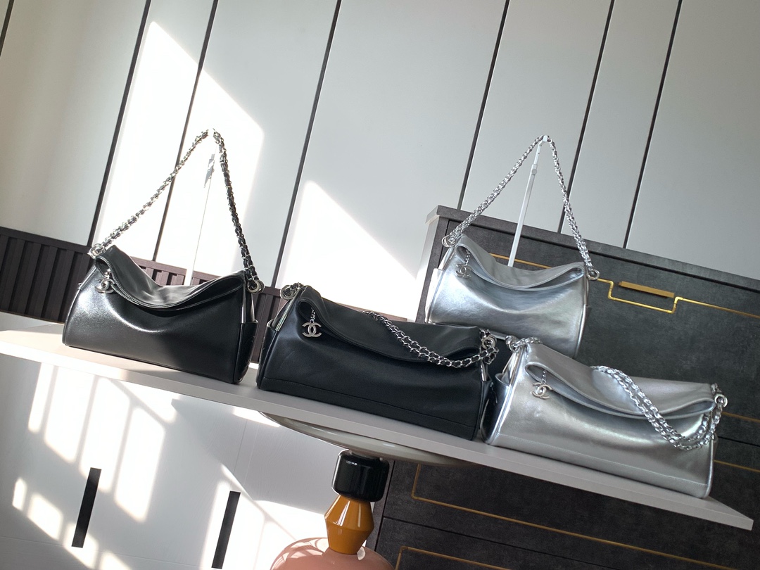 Wear it as an underarm bag or styled crossbody - Bag