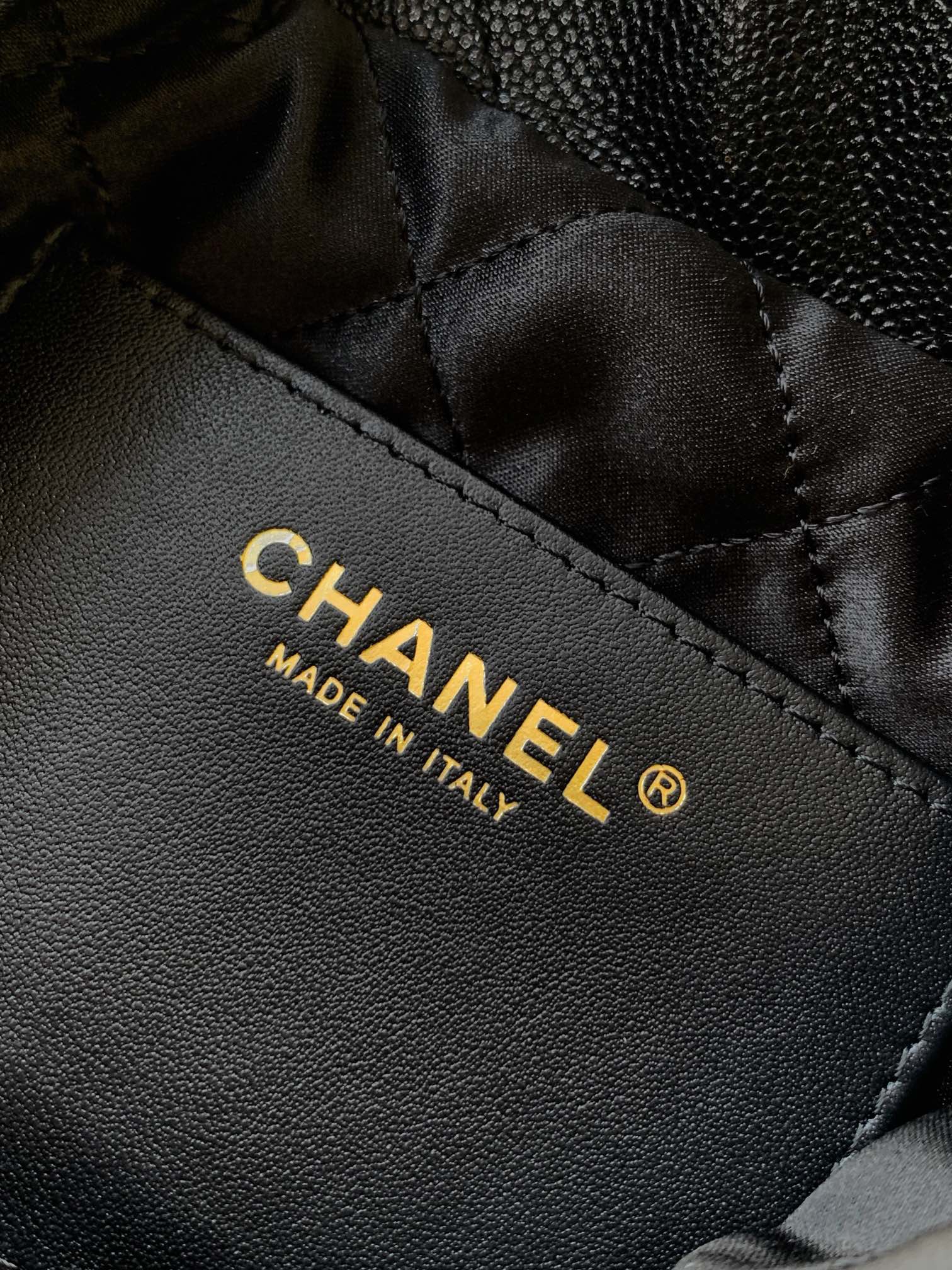Chanel Luxury Designer Handbag Shoulder Crossbody Bag crafted in premium 9