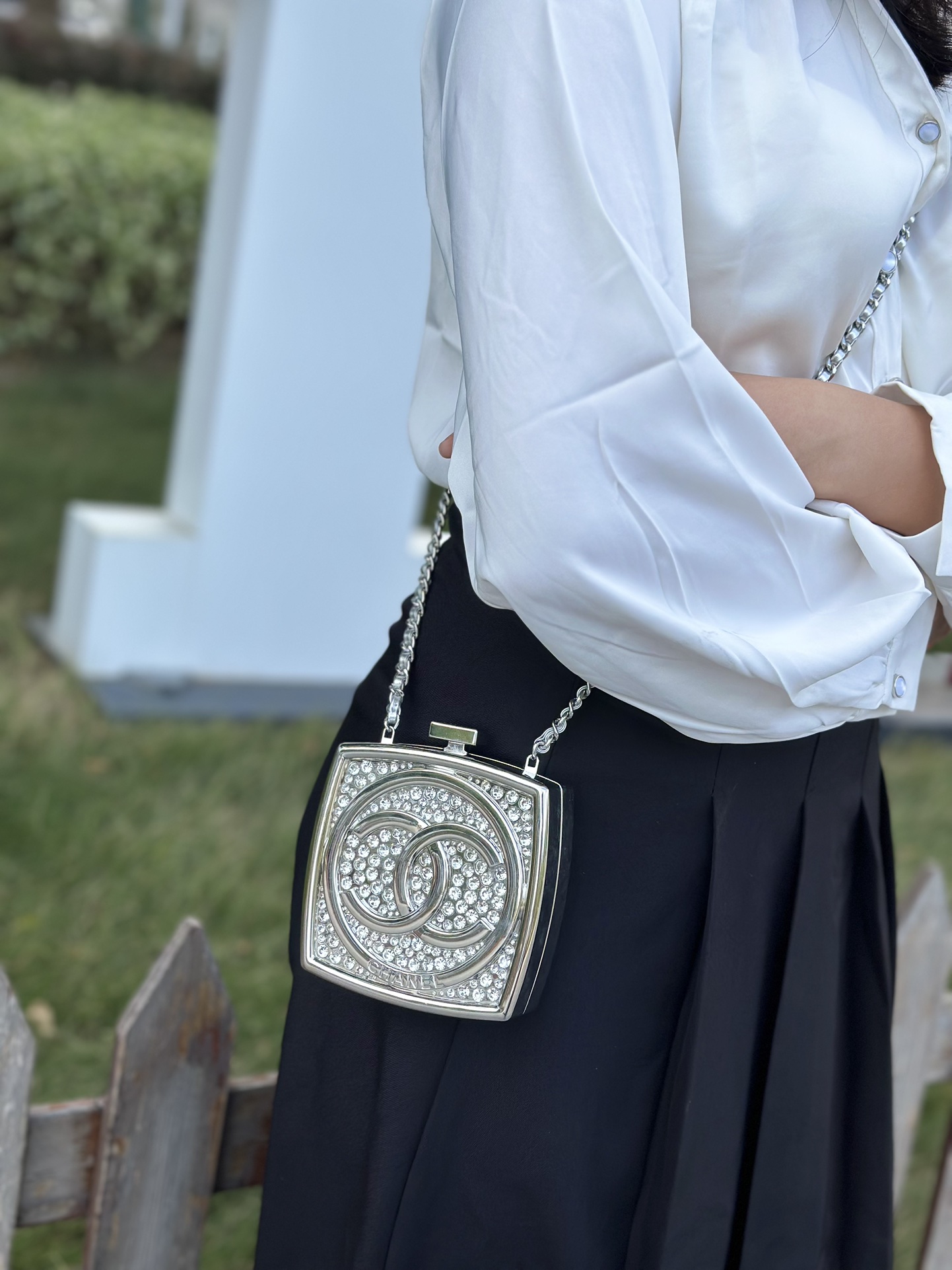 The interior space easily holds your lipstick👄, keys, and other - Bag 2