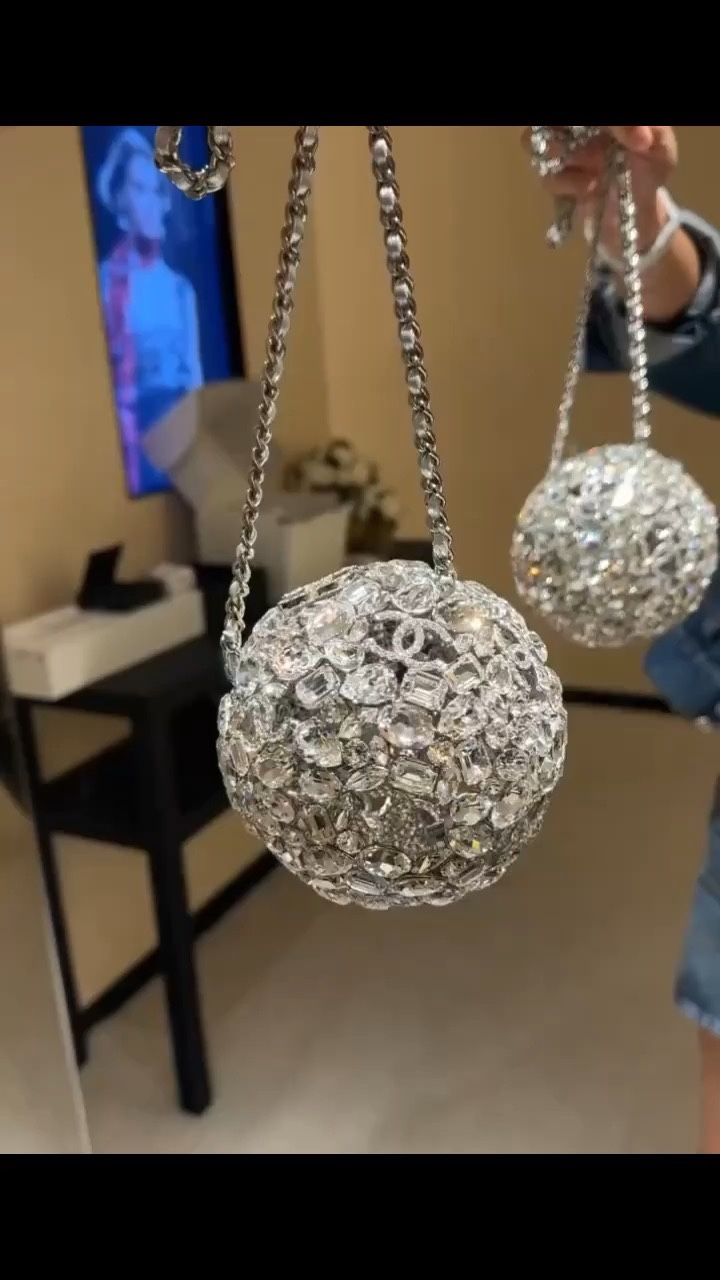 OHANEL🚩🚩🚩Bolsa de cristal de diamantes completa, toda la bolsa está llena de diamantes brillantes🌟bolas mágicas de …
