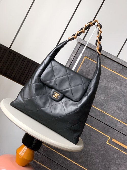Chanel Vintage Hobo Bag with Chunky Chain - Lambskin Leather - Black 1 Chanel Vintage Hobo Bag with Chunky Chain - Lambskin Leather - Black
