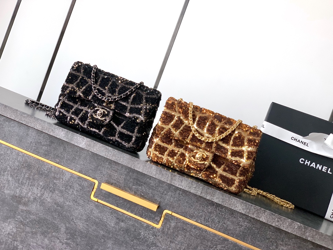 Chanel 25p White Sequined CF Bag - Egypt Style, Limited Edition