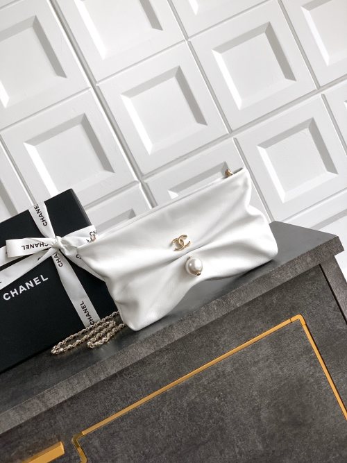 Chanel 25S Clutch with Chain - Milk White, Gold CC Logo & Pearl Detail 1 Chanel 25S Clutch with Chain - Milk White, Gold CC Logo & Pearl Detail
