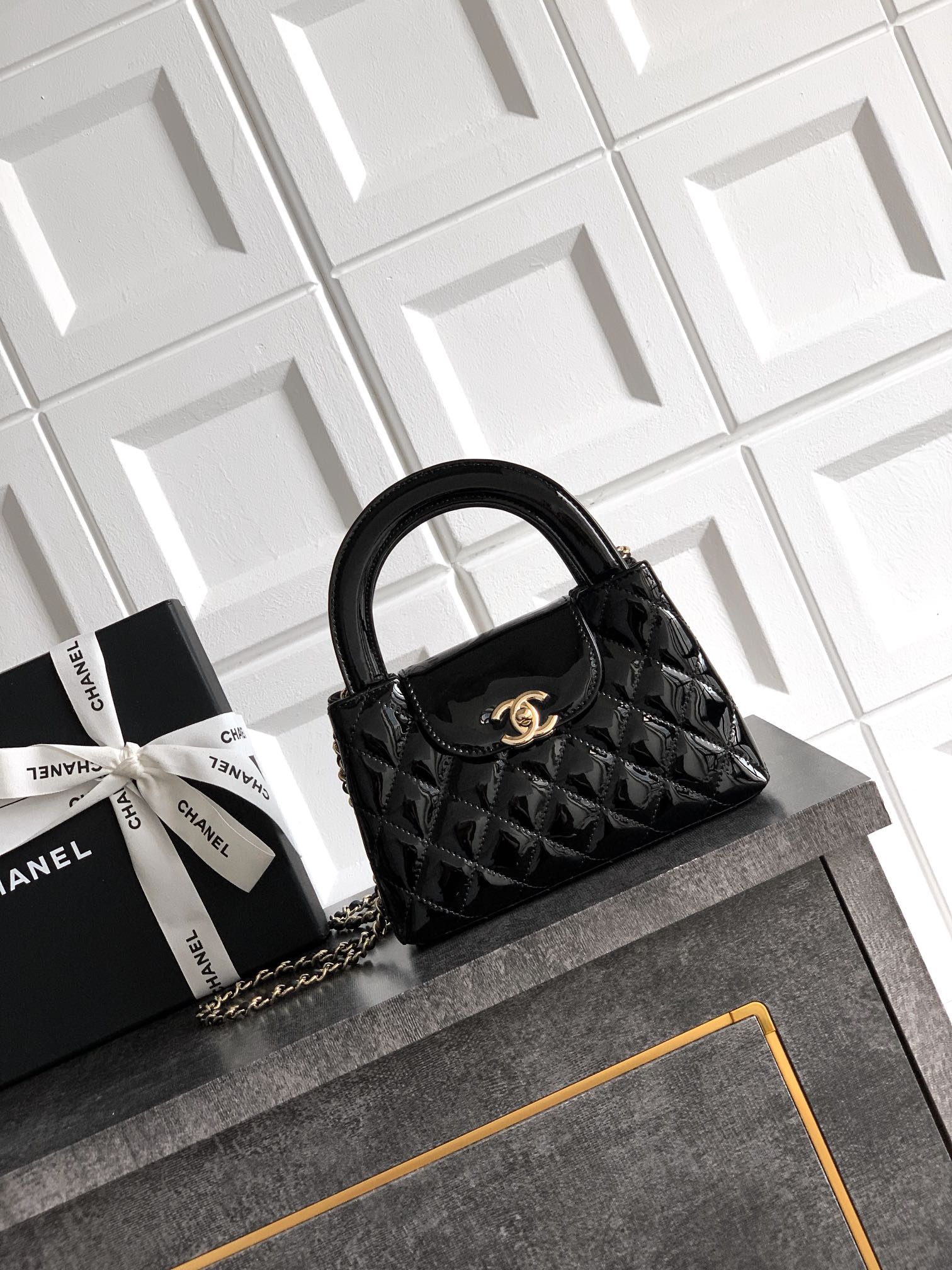 Chanel 2025/26 Early Spring Kelly Bag - Black Patent Leather, Gold Hardware