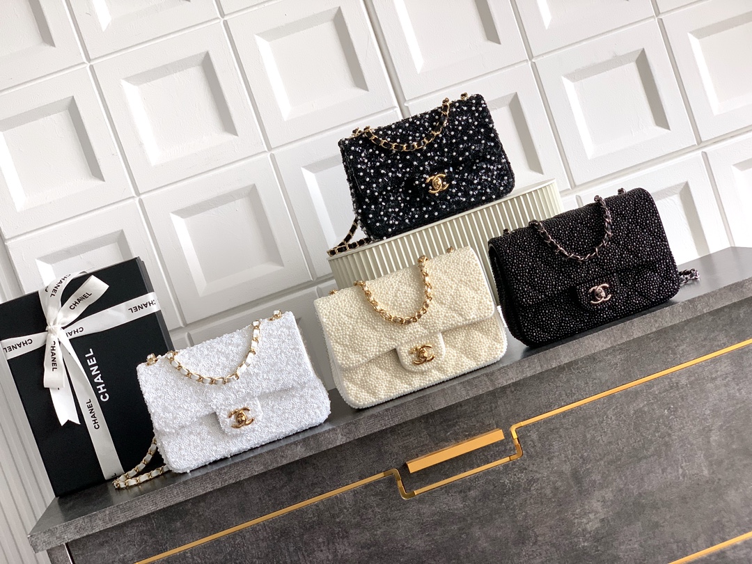 Chanel 25S Rhinestone Pearl Embroidery CF Flap Bag, 10*20*7cm
