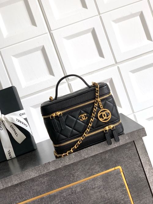 CHANEL 25A Double Layer Zipper Cosmetic Bag with Mirror 1 CHANEL 25A Double Layer Zipper Cosmetic Bag with Mirror