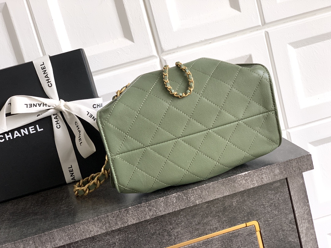 Chanel Style Green Leather Hobo Bag Bags Hobo Bag detail image 4 from source 765831