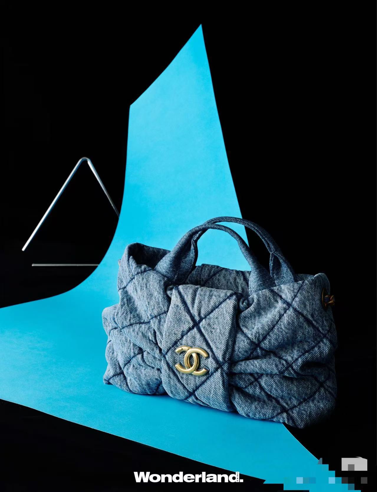 Chanel Denim Bow Bag: A Stylish & Functional Handbag for Modern Women
