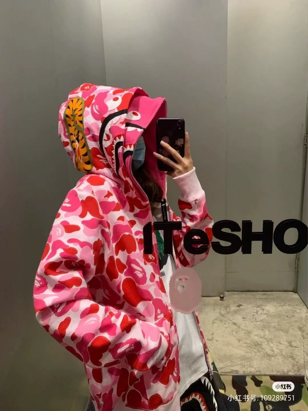 BAPE 鲨鱼头老虎头拉链迷彩双帽帽衫 上身效果#