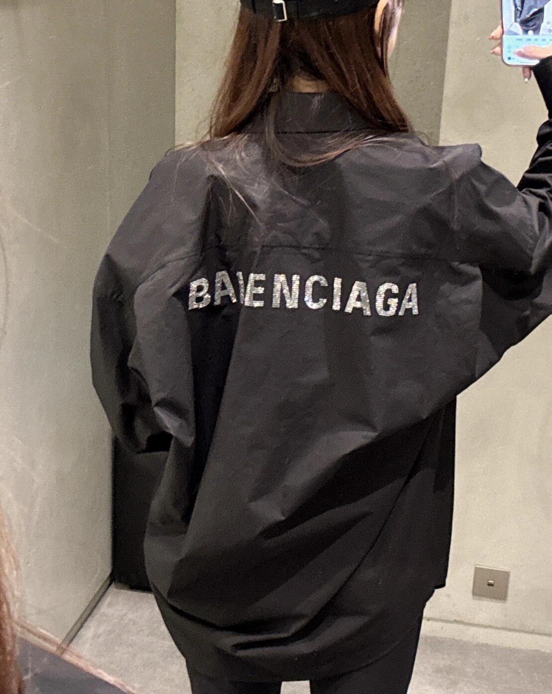 Balenciaga/巴黎世家 经典后背烫钻字母logo长袖衬衫