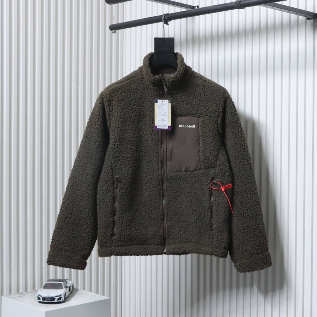 P300 MONTBELL 蒙特贝尔 25FW 羊羔毛立领外套
Mont-Bell的产品以轻、低折合体积及高性能而驰名于世。从成立至今,Mont-Bell产品更是以设计细致、性能超卓及重量特轻而享誉国际。发展到现代,Mont-Bell已是全日本最大,以至全球数一数二之野外服装生产商之一,同时更是野外用品界的一个传奇。拉链末端保护装置,翻盖可保护您的下巴和脸部免于直接接触拉链。这款加绒衣具有柔软,蓬松和类似羊毛的质地,可锁住温暖的空气,并在寒冷的日子里提供厚重的温暖。光滑的内部提供轻柔的触感,方便穿脱。舒感透气,非常适合作为外层或者叠穿的单品。
尺码:S-XL