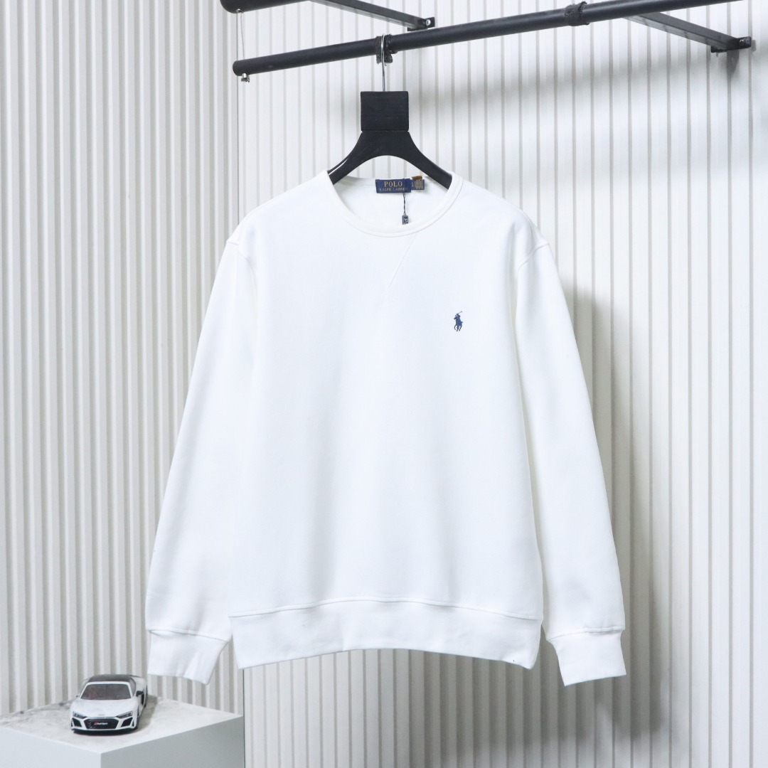 P220 Ralph Lauren/拉夫劳伦 小马标刺绣圆领卫衣
定制抓绒面料,细腻贴肤,简约设计,胸口小马标采用进口机精绣点缀,定制辅料三标
Size:S-XL