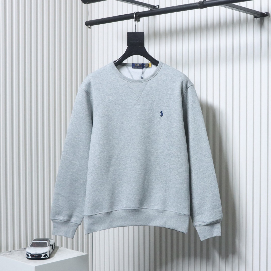 P220 Ralph Lauren/拉夫劳伦 小马标刺绣圆领卫衣
定制抓绒面料,细腻贴肤,简约设计,胸口小马标采用进口机精绣点缀,定制辅料三标
Size:S-XL