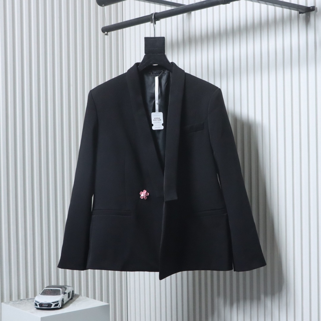 _dmI9s4F_yCeapxX3v6mDPVCZkRraiMT9lW-QvlA