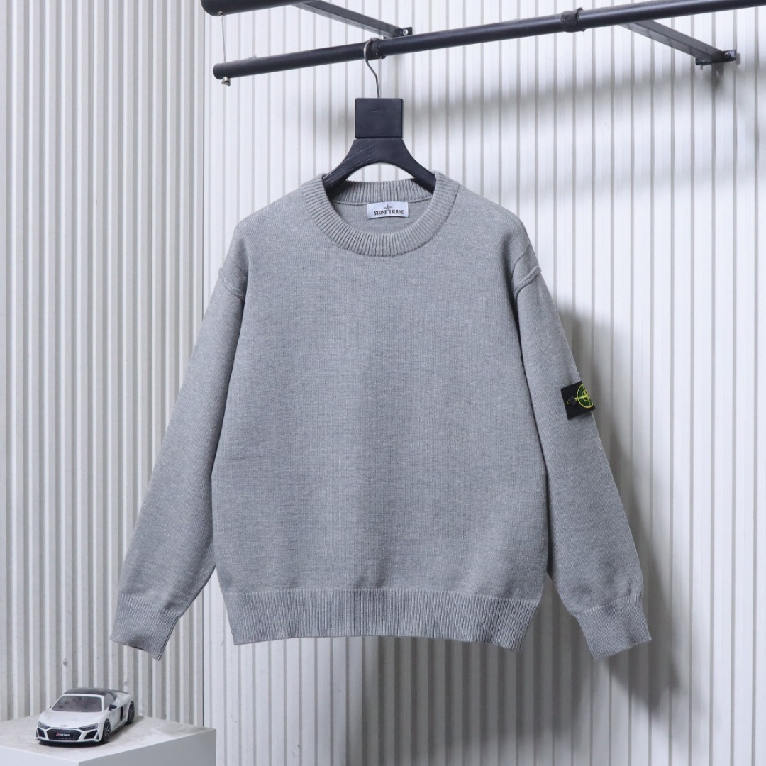 【05271】Stone Island Crewneck Sweater