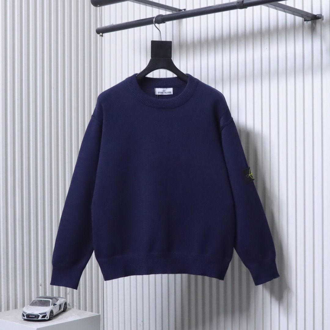 【05272】Stone Island 26FW Crewneck Sweater