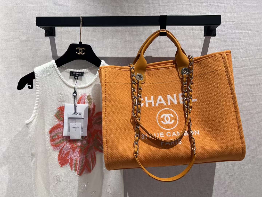 Chanel's rare pair is the dopamine of summer