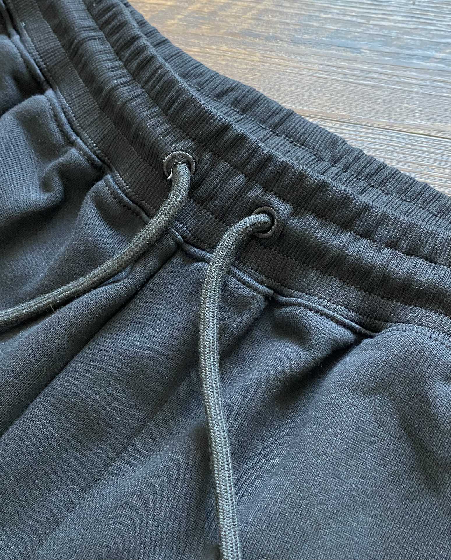 HUGO BOSS Men's Logo Cotton-Blend Fleece Sweat Shorts Casual Fit 8 i1747030592 4107 3