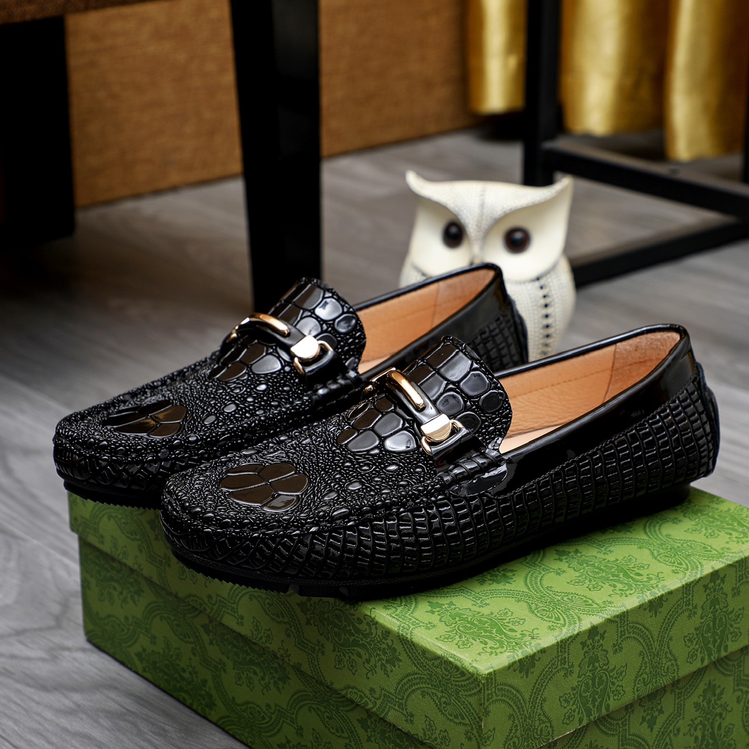 Fábrica El sitio web oficial de GUCCI sincroniza el último modelo 🛃La parte superior está hecha de piel de vaca import…