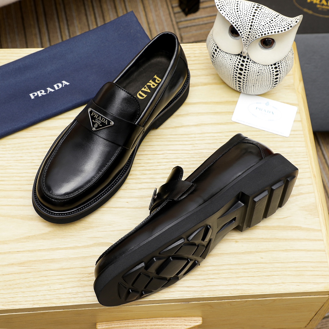 Prada Men's Leather Loafers with Anti-Slip Rubber Sole - Stylish and Durable 6 i1711336819 790 4