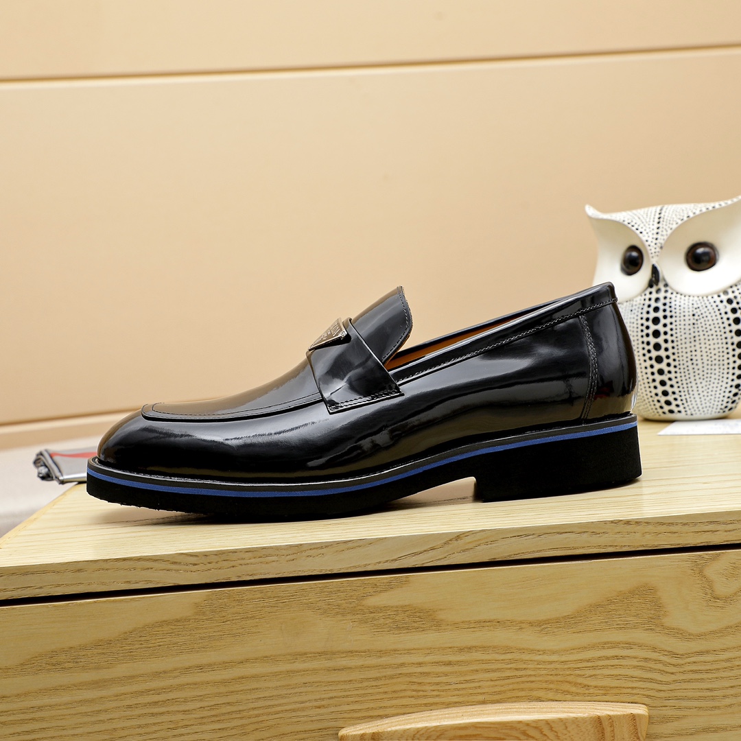 Prada Men's Leather Loafers - Classic Style, Durable Rubber Sole 5 i1729651967 2263 4
