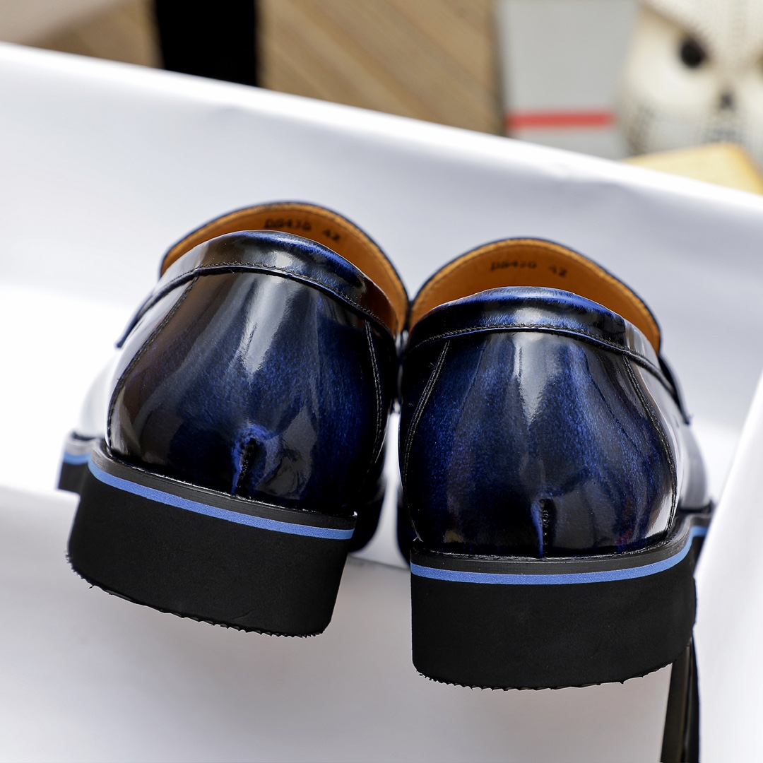 Prada Men's Leather Loafers with Iconic Logo - Available in Multiple Colors 9 i1729652155 1057 4