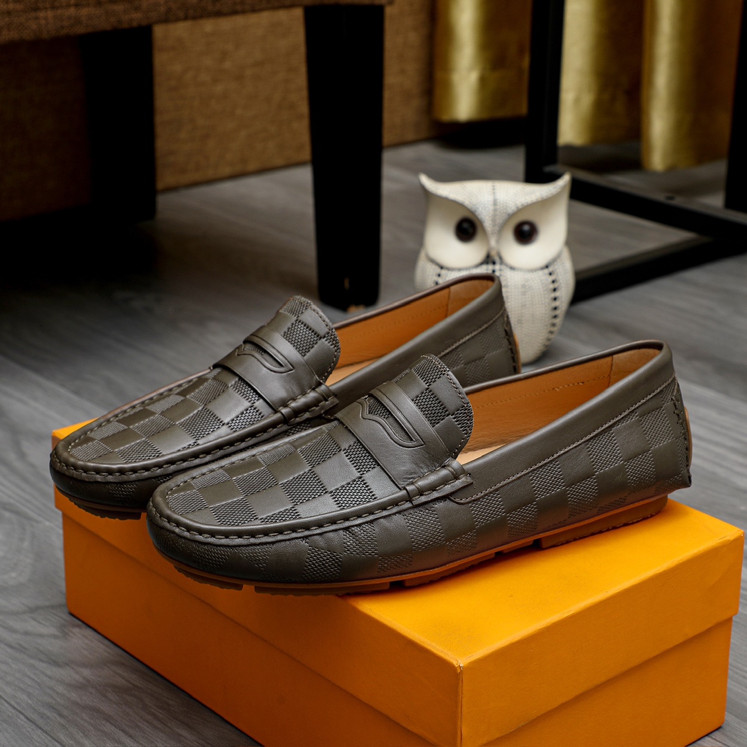 Louis Vuitton Men's Olive Green Leather Loafers with Checkered Pattern 2 i1731557742 9461 6
