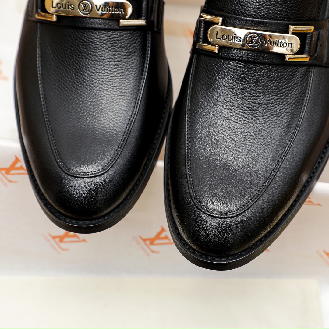 Louis Vuitton Black Leather Loafers with Gold-Tone Hardware Accents 7 i1734584171 4508 3
