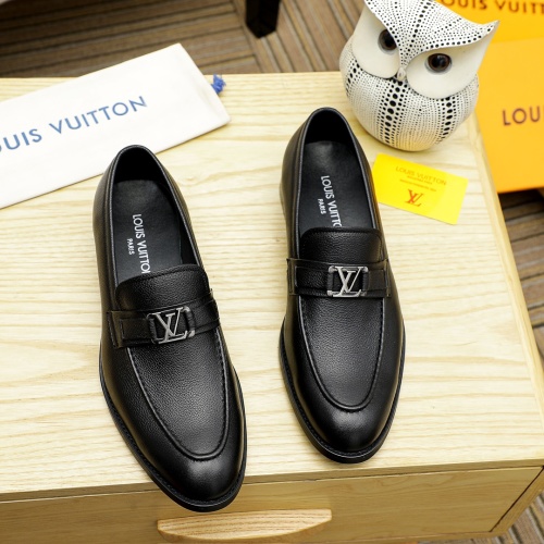 Louis Vuitton Heren Zwarte Leren Loafers met LV Gesp - Maat 39-45 1 Louis Vuitton Heren Zwarte Leren Loafers met LV Gesp - Maat 39-45