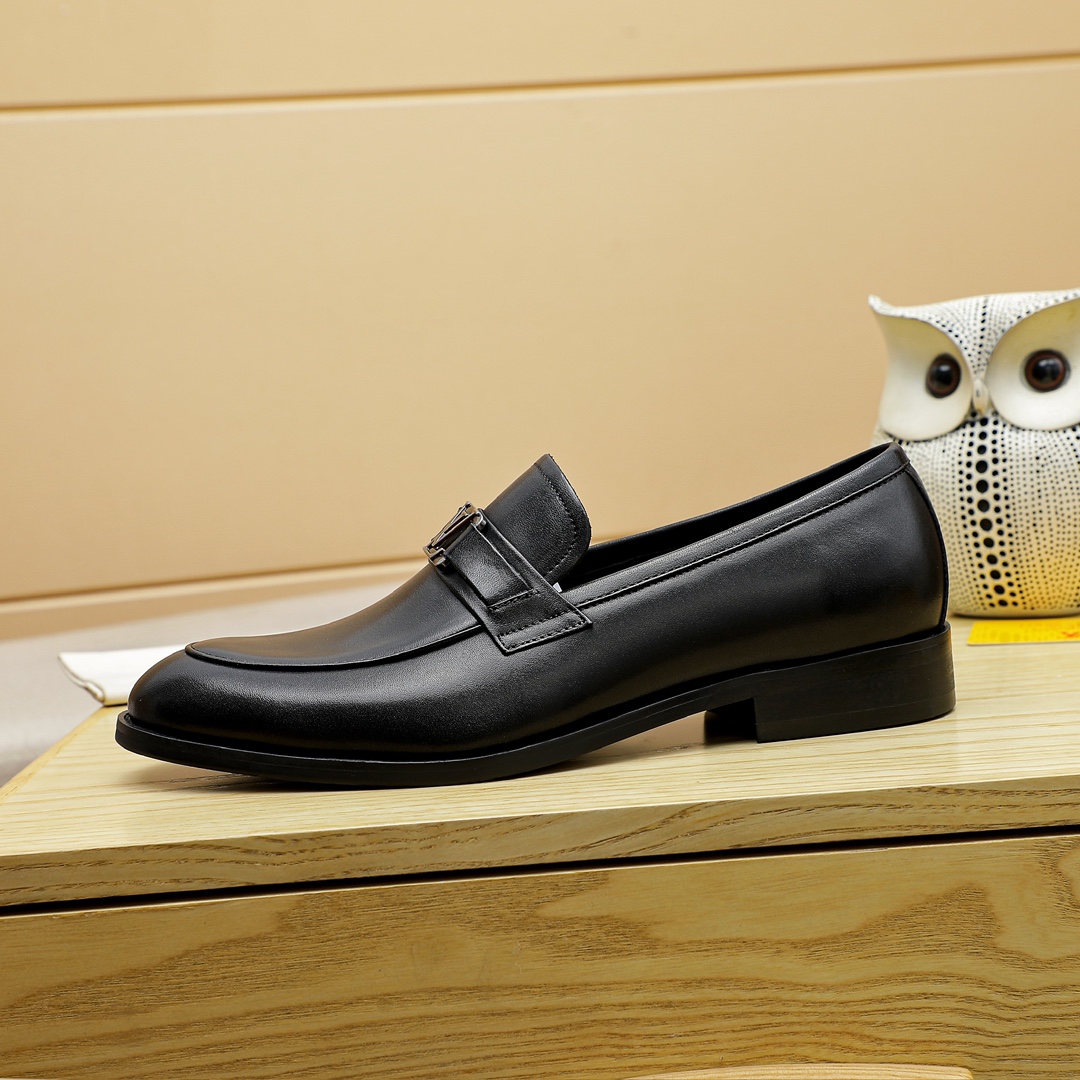 Louis Vuitton Leather Loafers - Premium Formal Business Shoes 5 i1734584867 5154 8