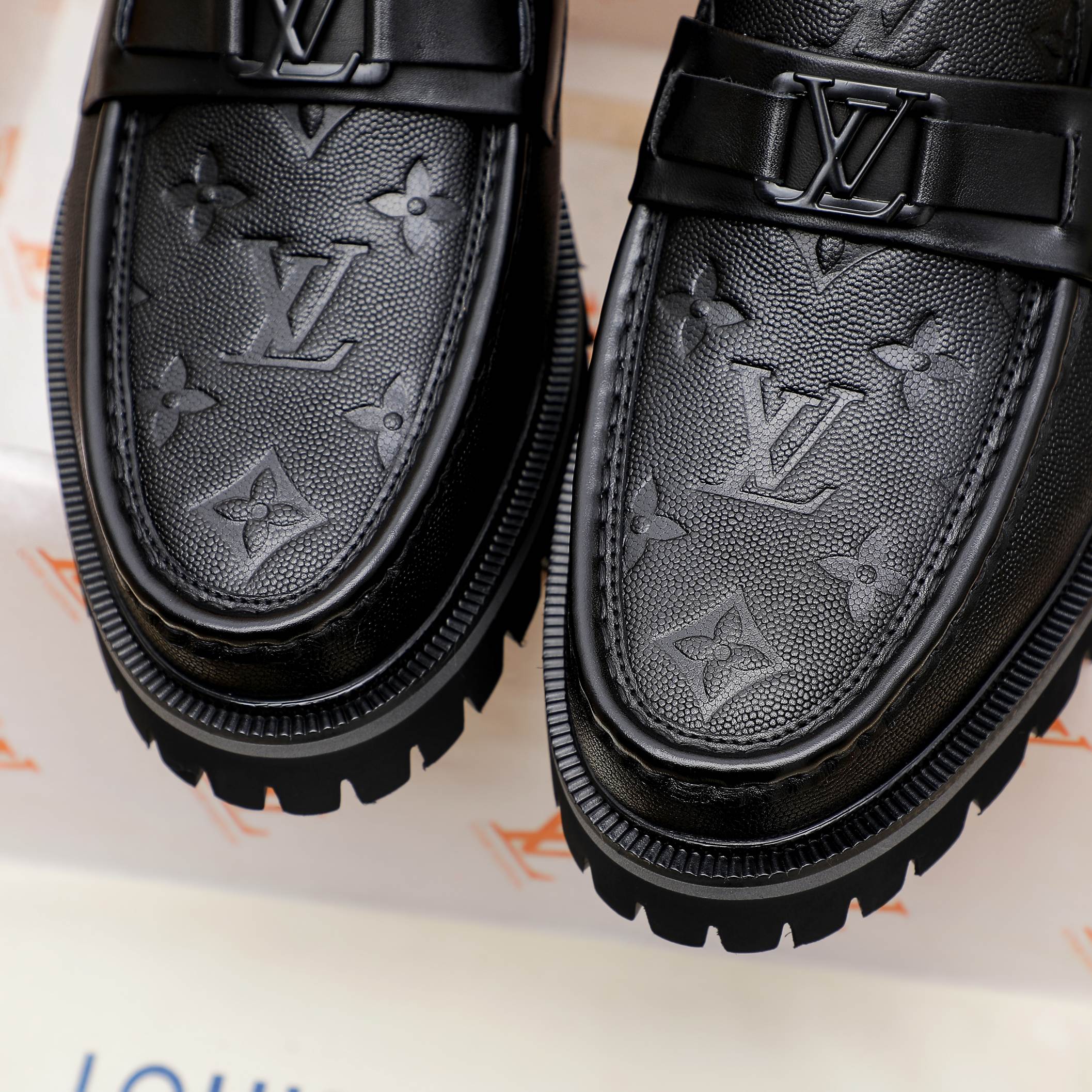 Louis Vuitton Leather Dress Shoes - Premium Italian Leather, Classic Design 7 a1741400440956 2824