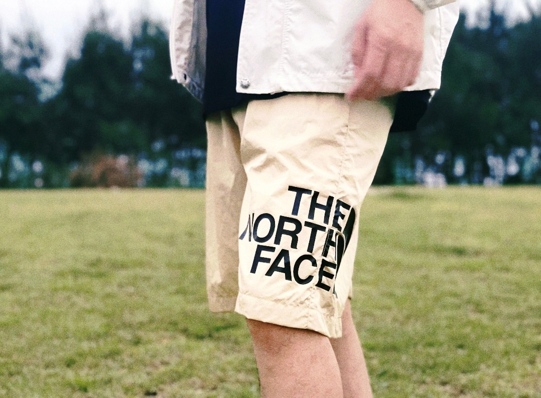 The North Face/北面 字母印花短裤 上身效果#