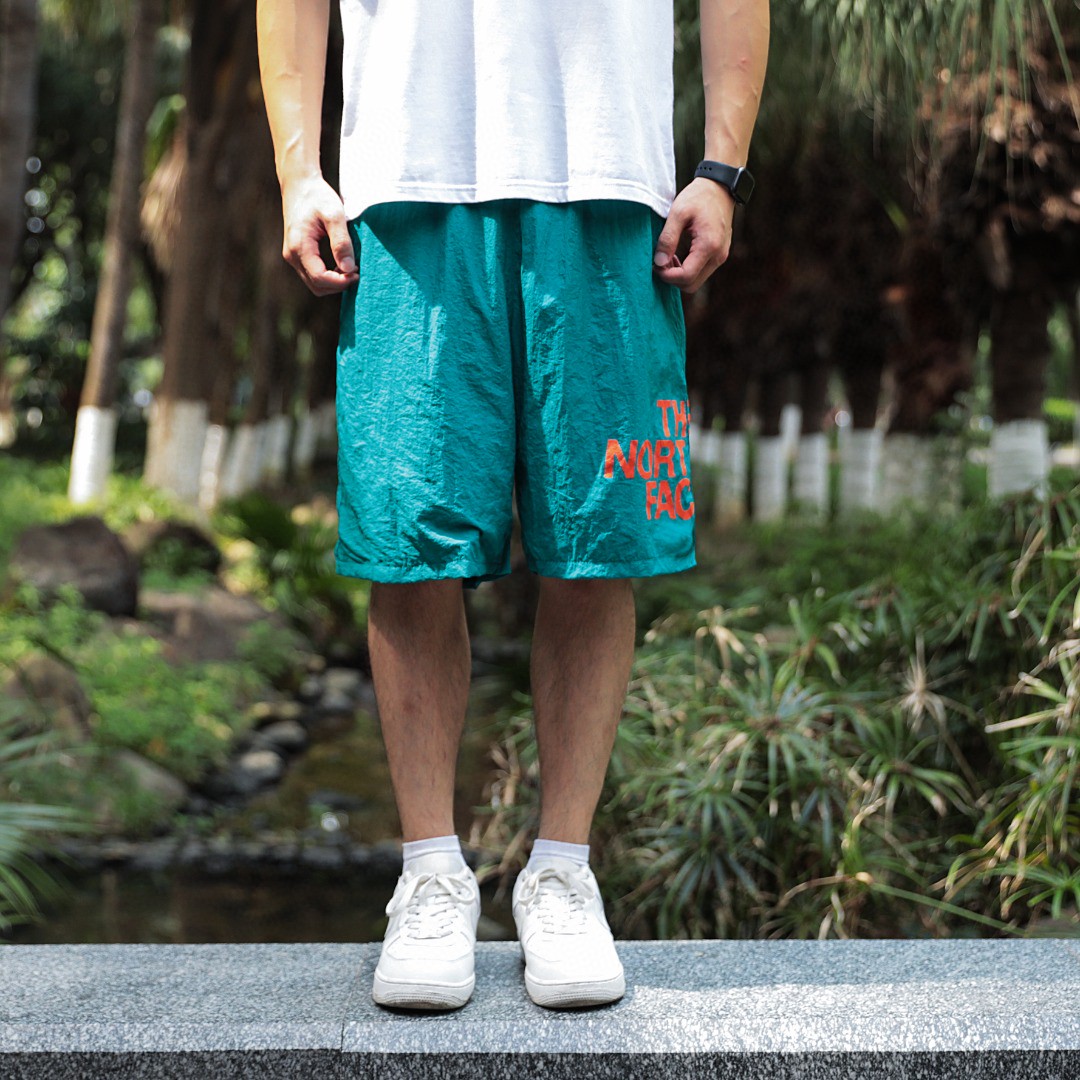 The North Face/北面 字母印花短裤 上身效果#