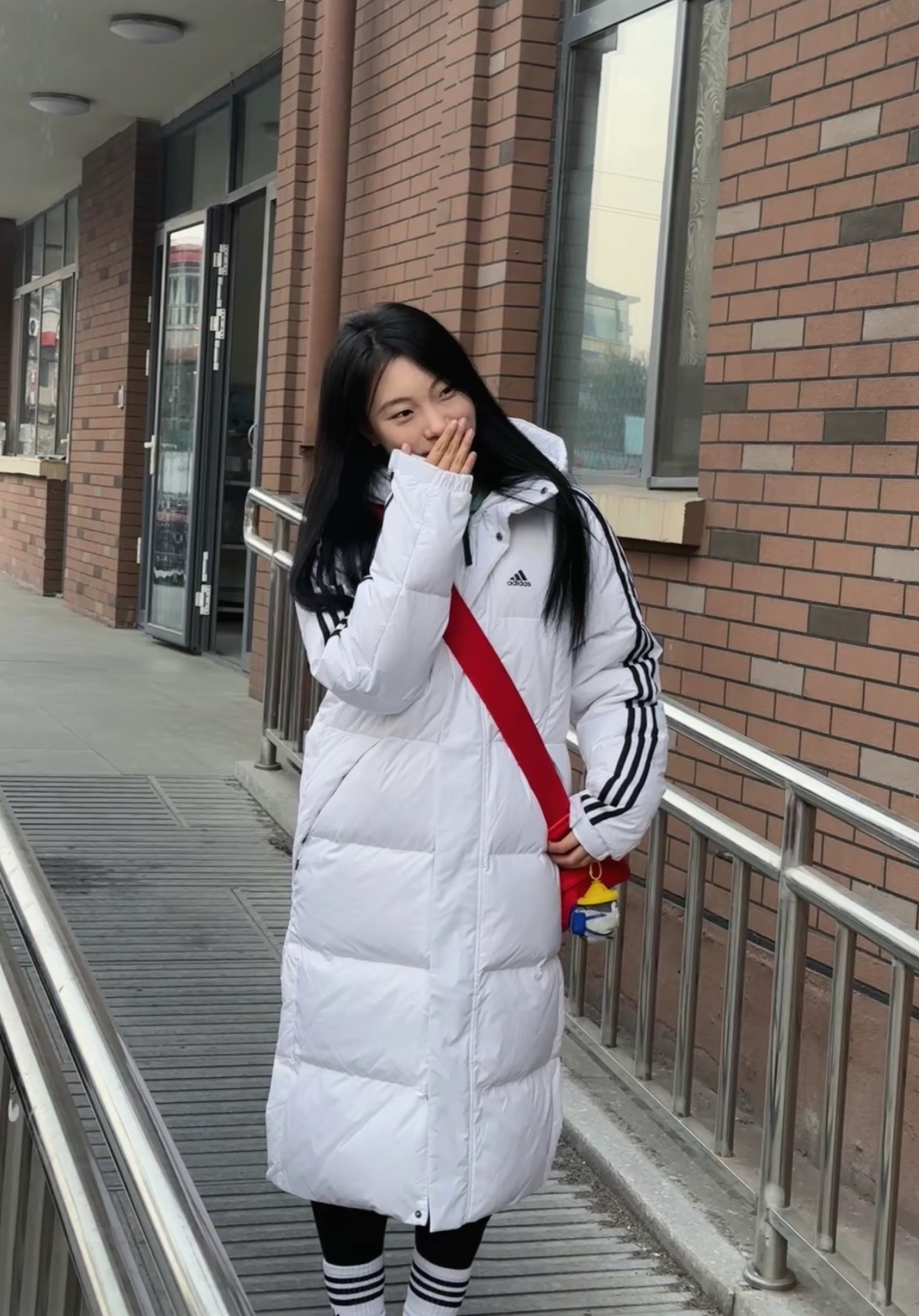 Adidas 阿迪达斯 2025年冬季 男女情侣款中长款连帽羽绒服 上身效果#