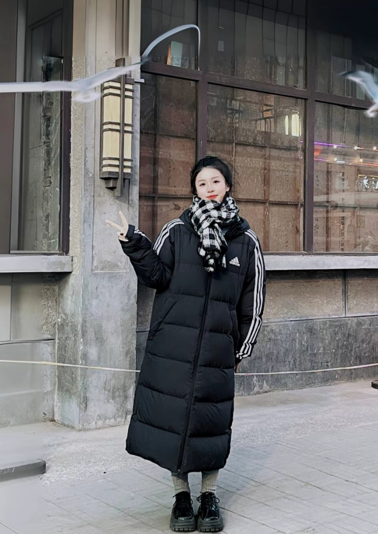 Adidas 阿迪达斯 2025年冬季 男女情侣款中长款连帽羽绒服 上身效果#